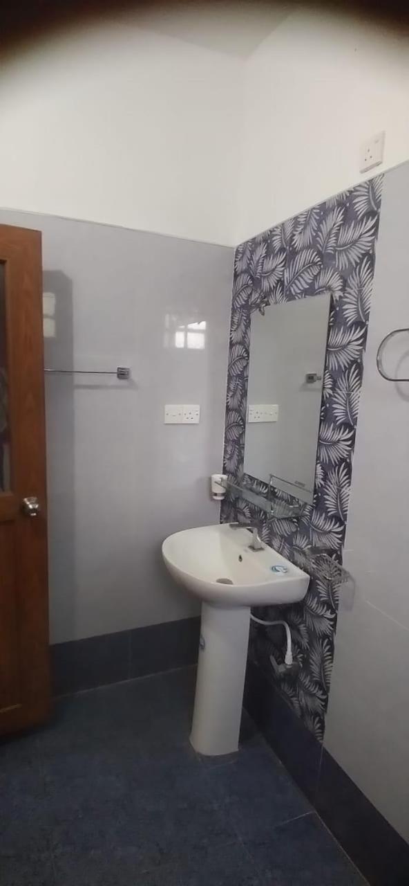 Silverline Guest House Anuradhapura Zewnętrze zdjęcie